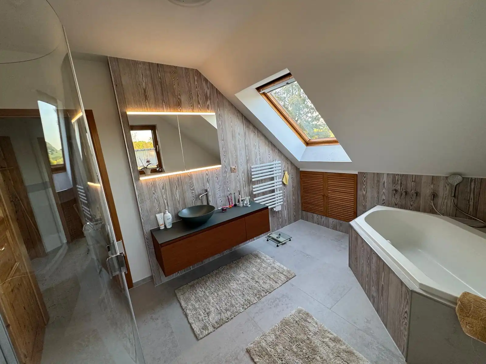 Dekor-Fliesen für ein helles Ambiente